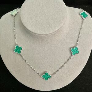Beautiful Double Sided CLOVER Necklace- Malachite -Adjustable 16in-20in-NEW